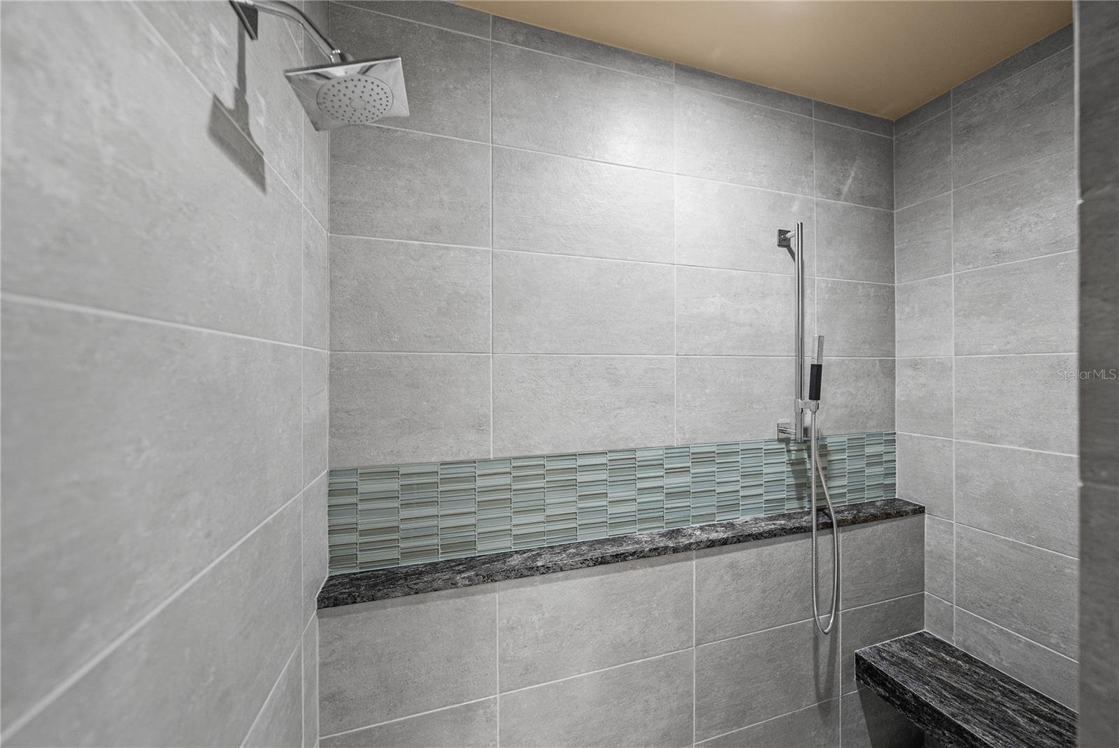 2903 W HAWTHORNE RD — photo 54
