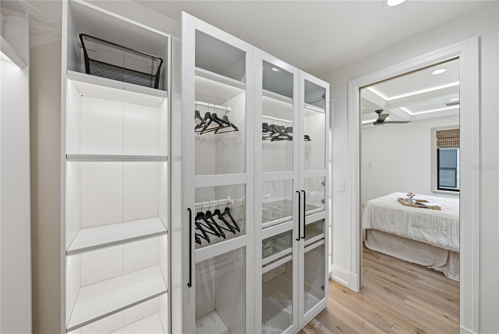 2903 W HAWTHORNE RD — photo 44