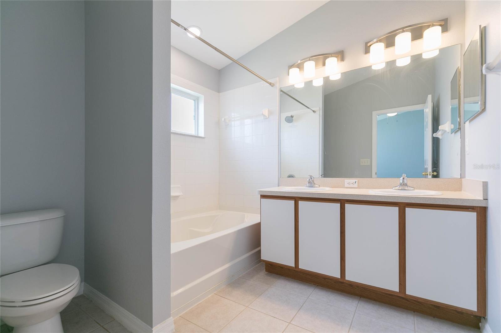 6407 BARKSDALE WAY — photo 19