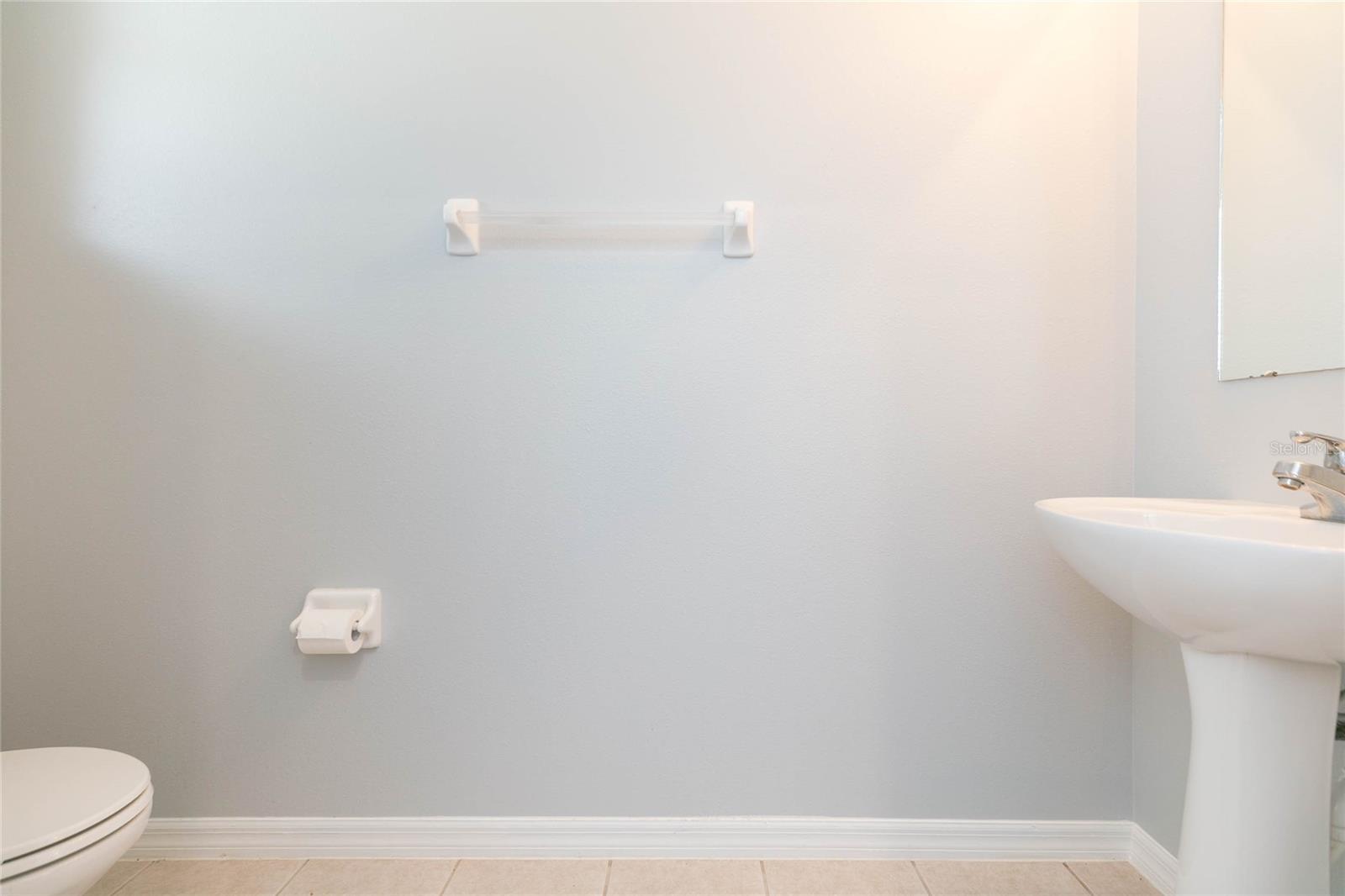 6407 BARKSDALE WAY — photo 4
