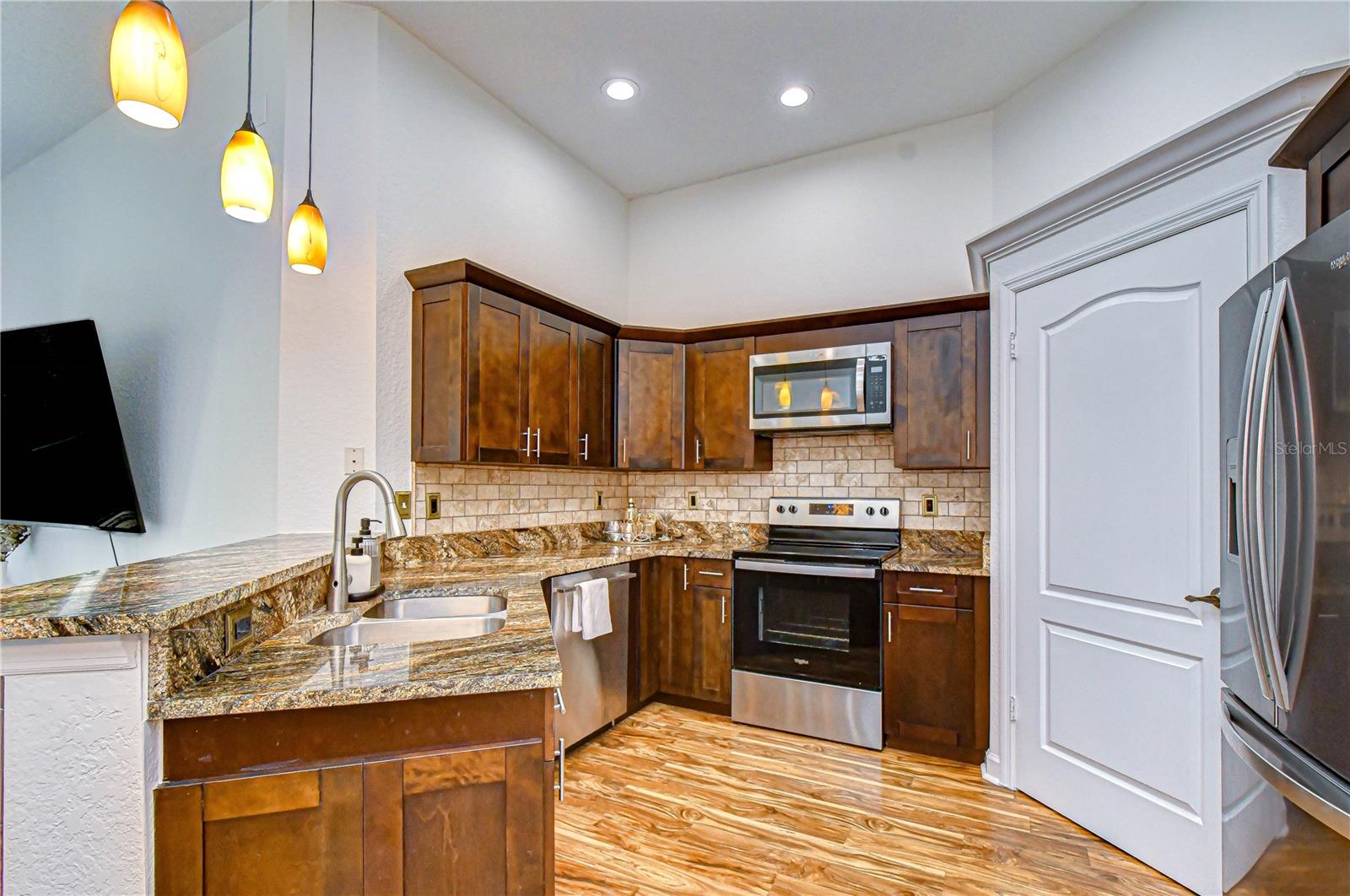 609 TROPICAL BREEZE WAY #609 — photo 9