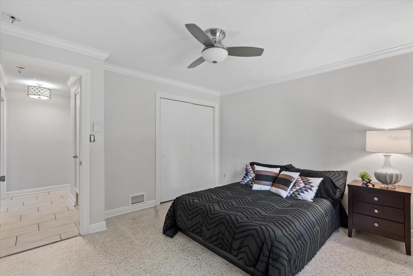 361 SCOTT AVE — photo 30