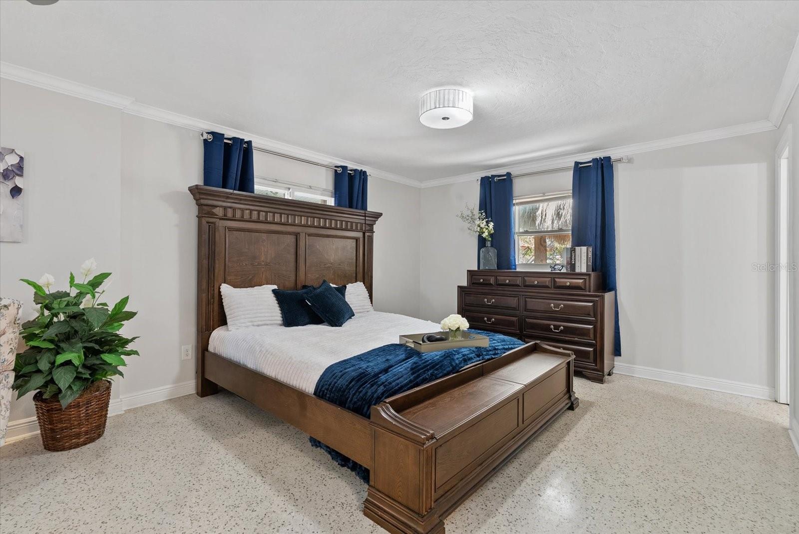 361 SCOTT AVE — photo 25