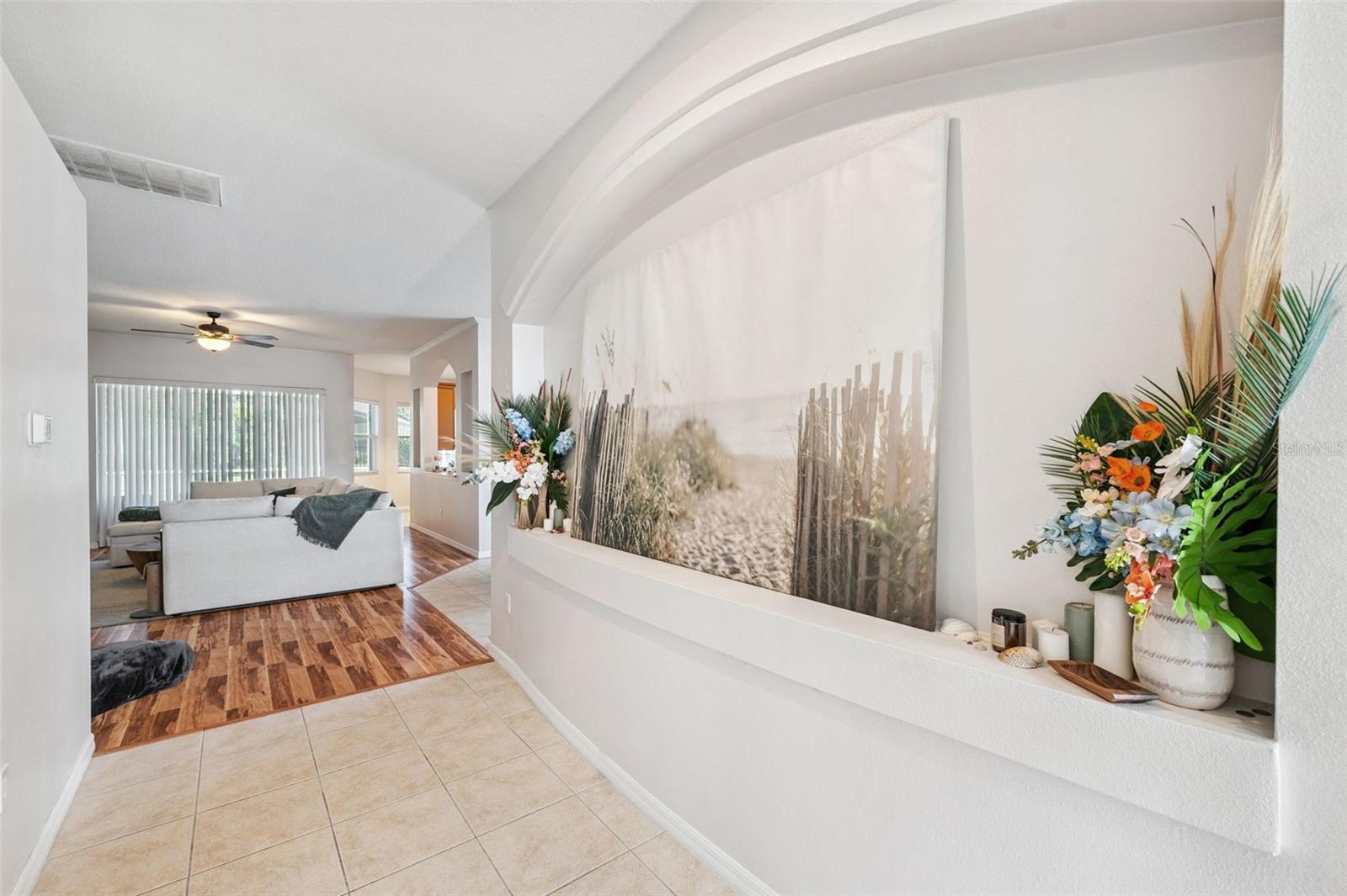 4641 ROLLING GREEN DR — photo 4