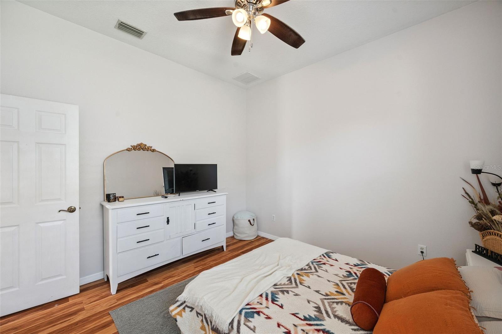 4641 ROLLING GREEN DR — photo 30