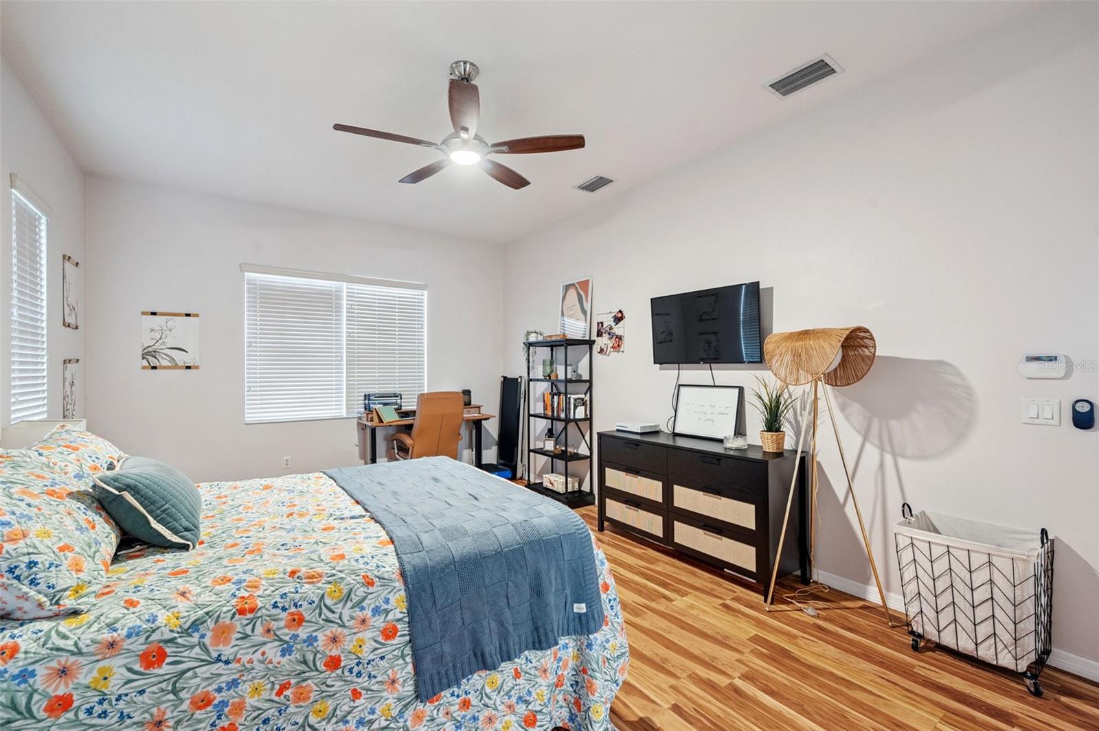 4641 ROLLING GREEN DR — photo 21
