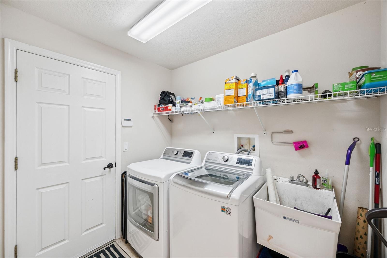 4641 ROLLING GREEN DR — photo 35