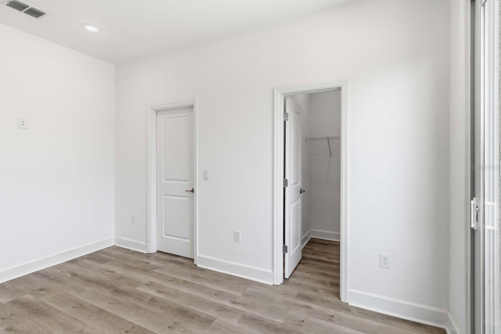2613 E 23RD AVE #1/2 — photo 32