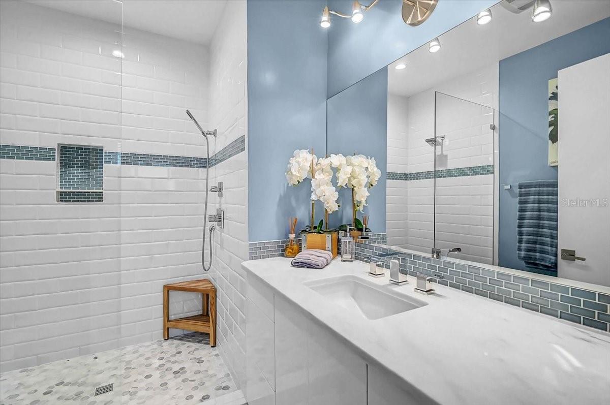 627 OWL WAY — photo 42