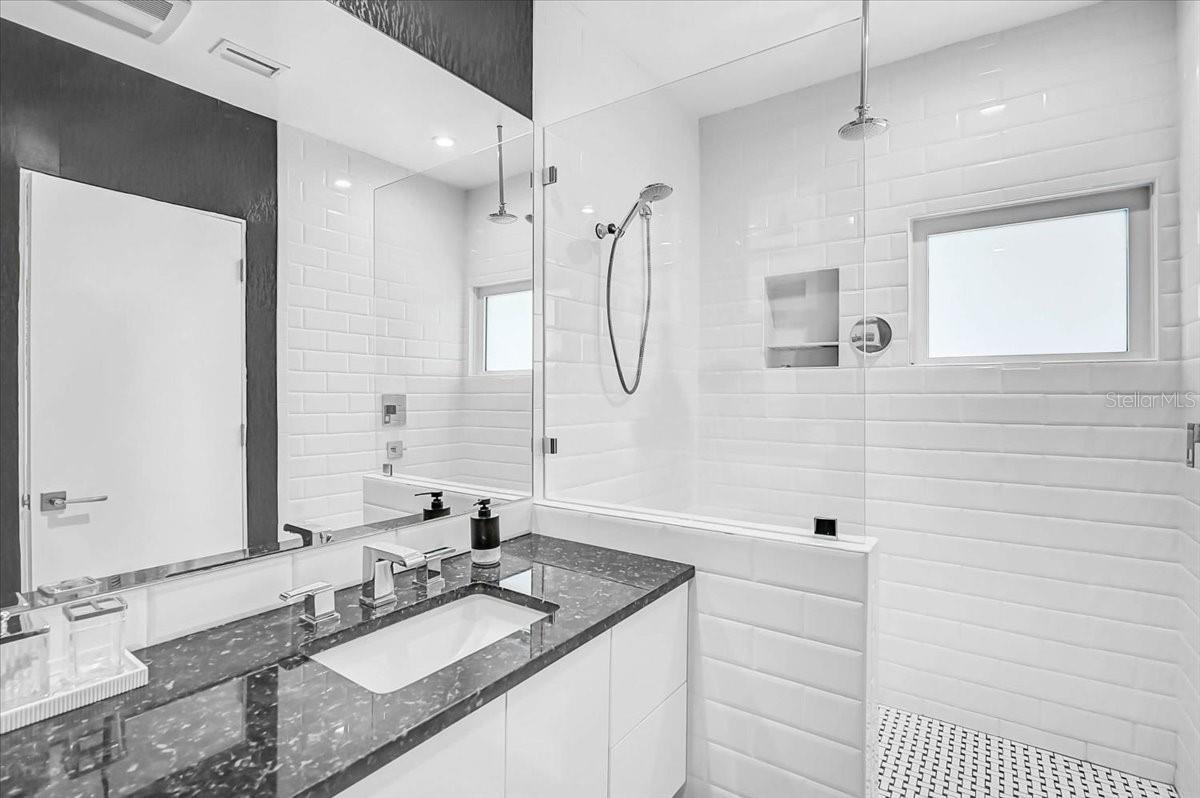 627 OWL WAY — photo 38