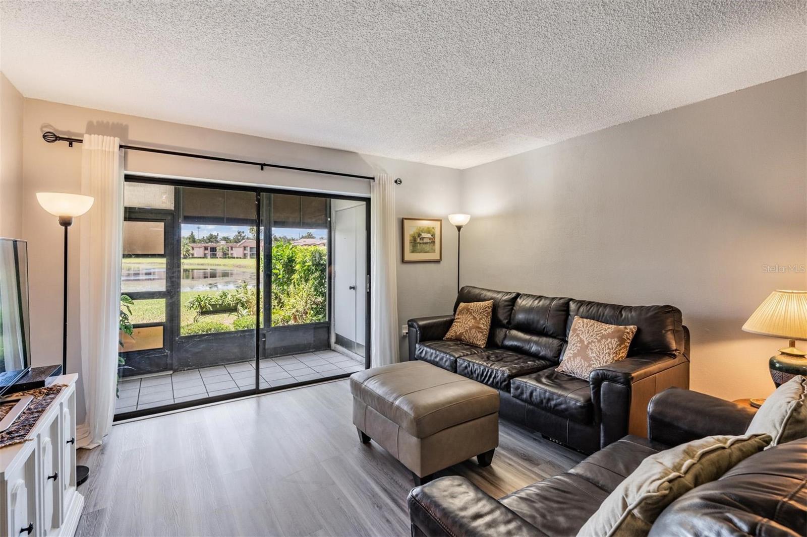 107 LAKEVIEW PL #7 — photo 8