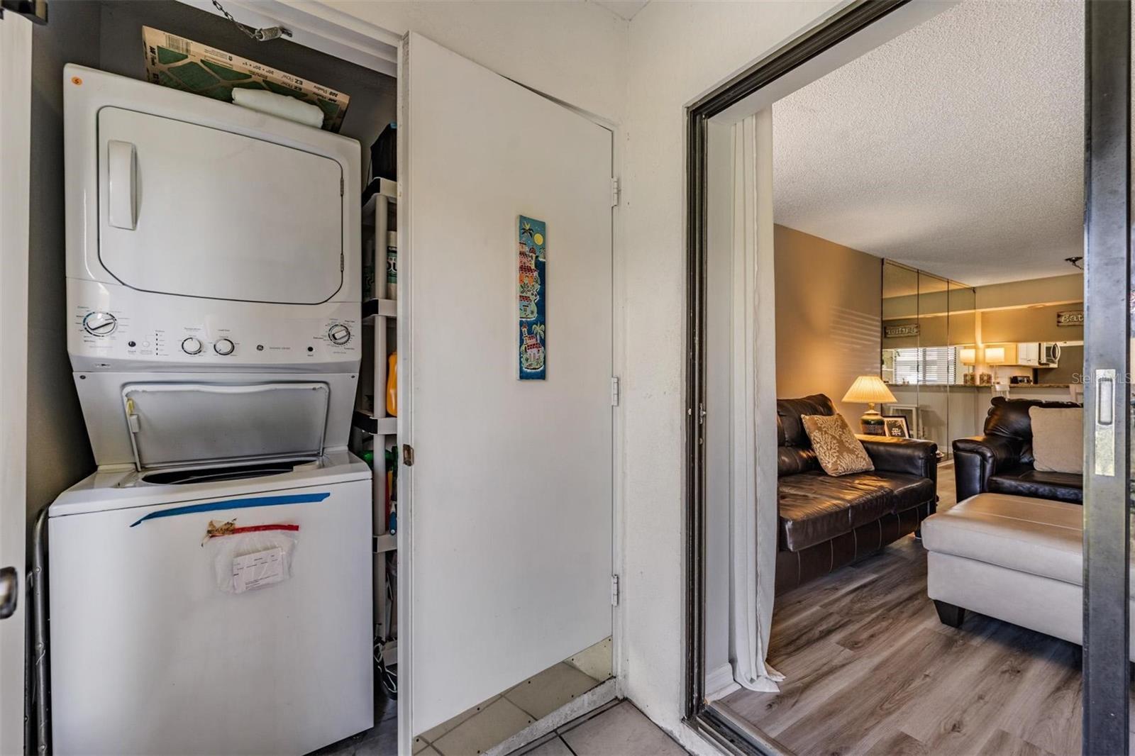 107 LAKEVIEW PL #7 — photo 12