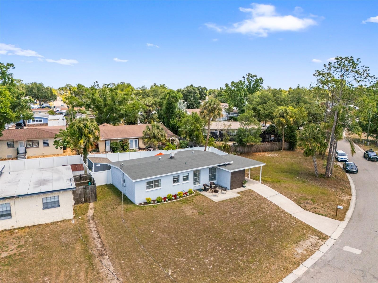 2125 W HIAWATHA ST — photo 45