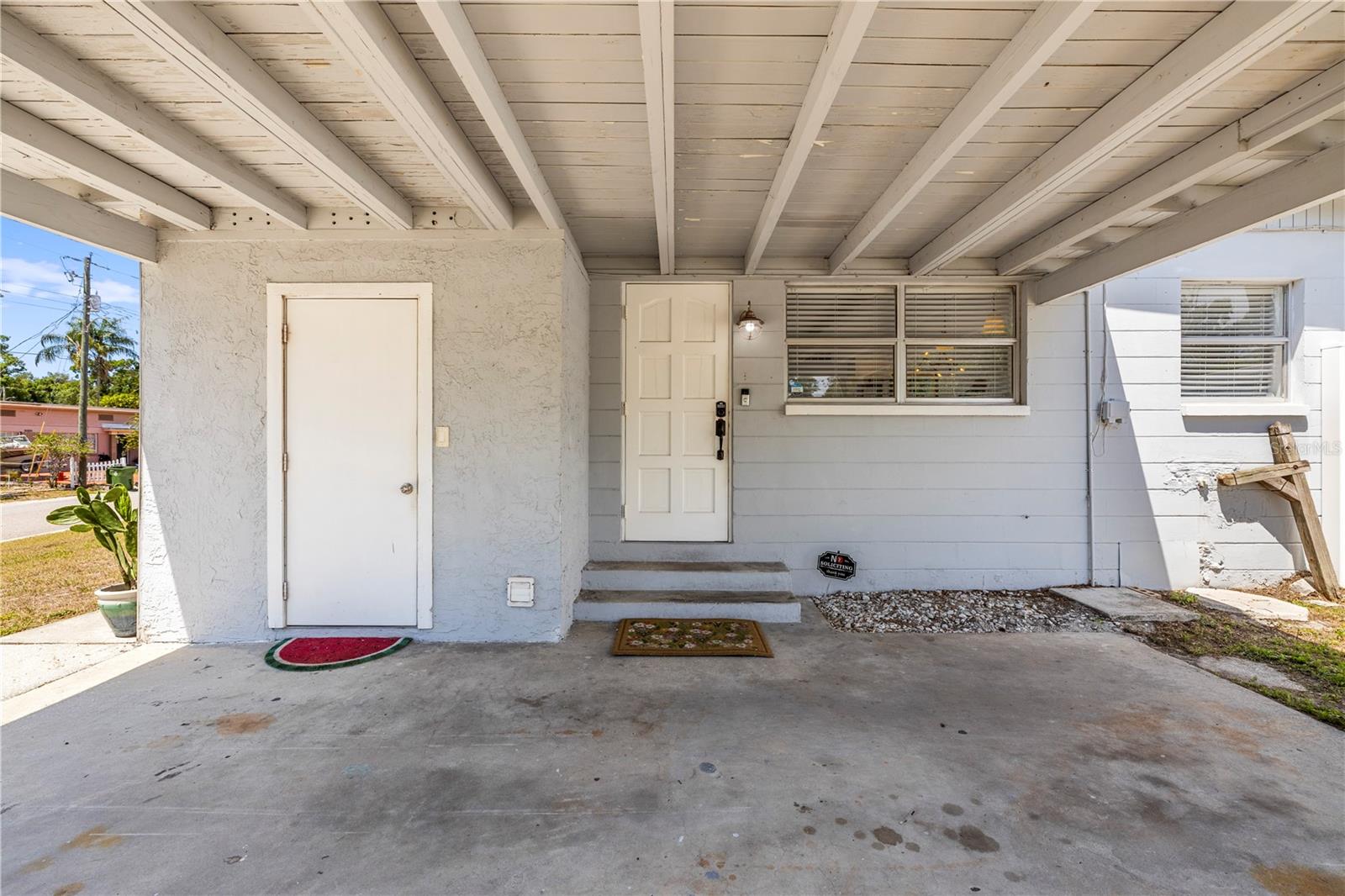 2125 W HIAWATHA ST — photo 43