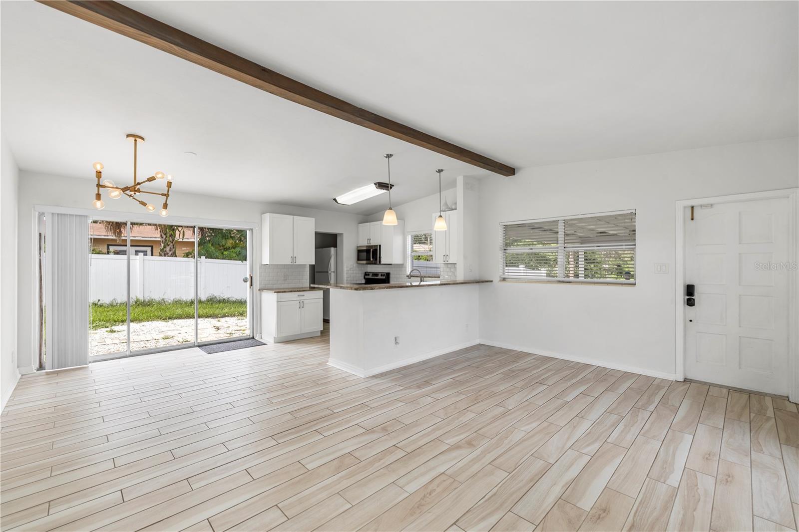 2125 W HIAWATHA ST — photo 6