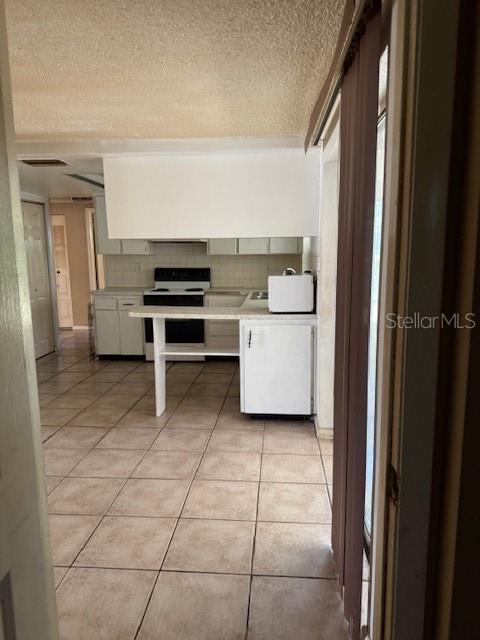 8811 GOSHEN LN — photo 30