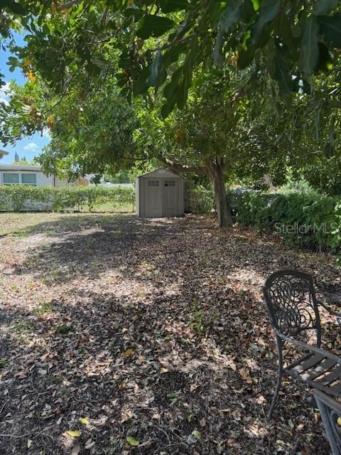 8811 GOSHEN LN — photo 33