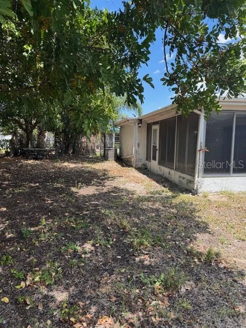 8811 GOSHEN LN — photo 38