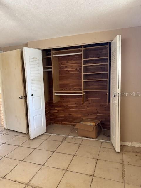 8811 GOSHEN LN — photo 21
