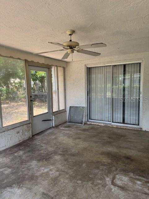 8811 GOSHEN LN — photo 32