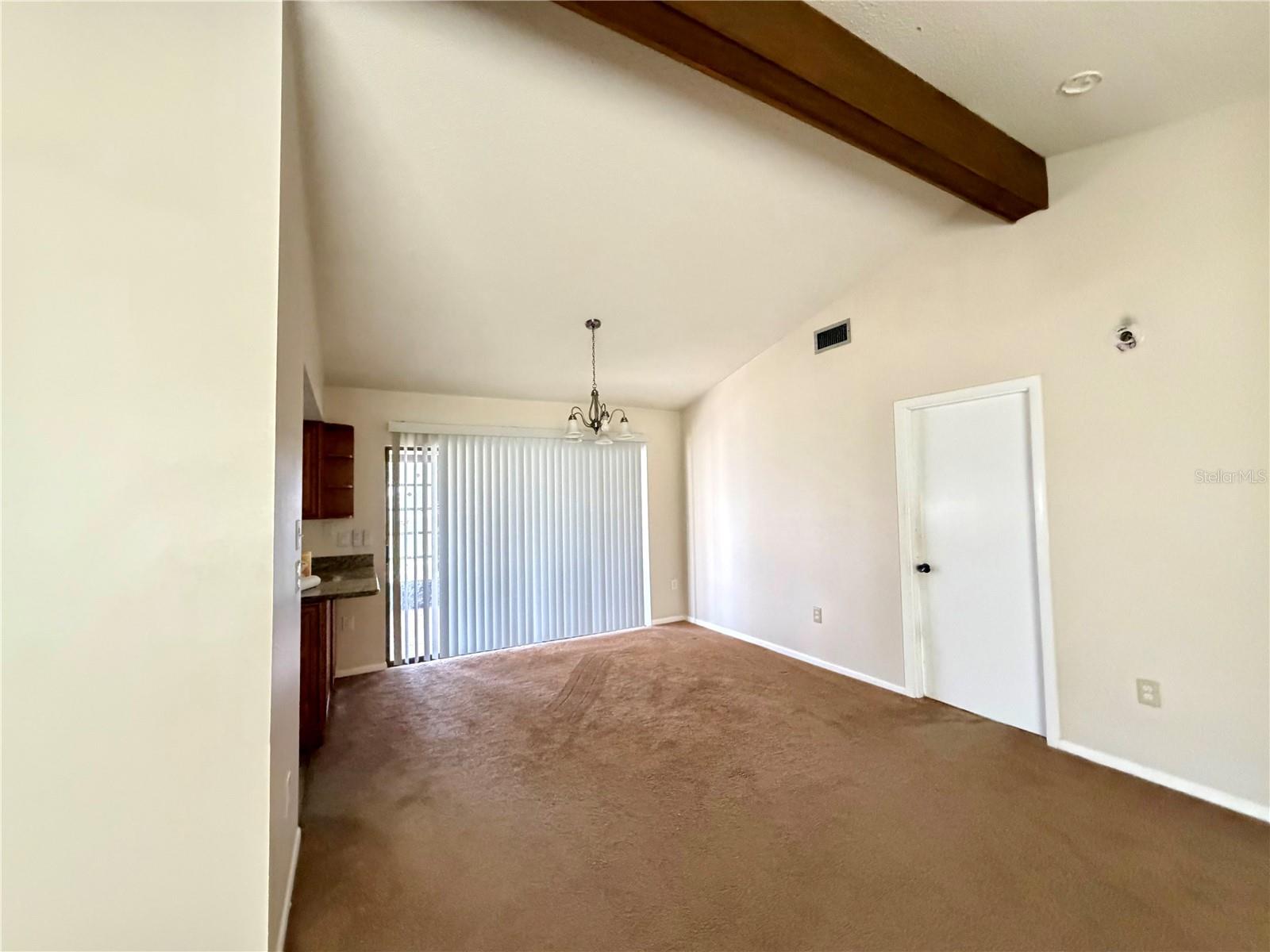 4892 GREENCROFT RD — photo 12