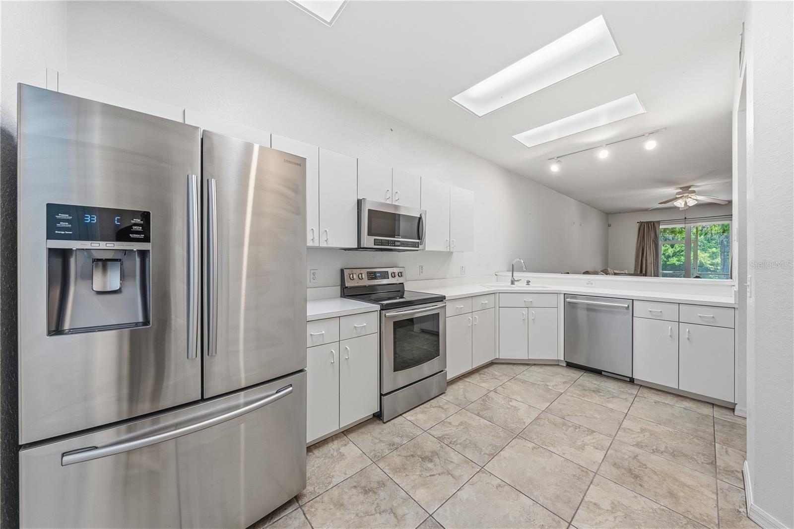 22128 LITTLE LAGOON CT — photo 11