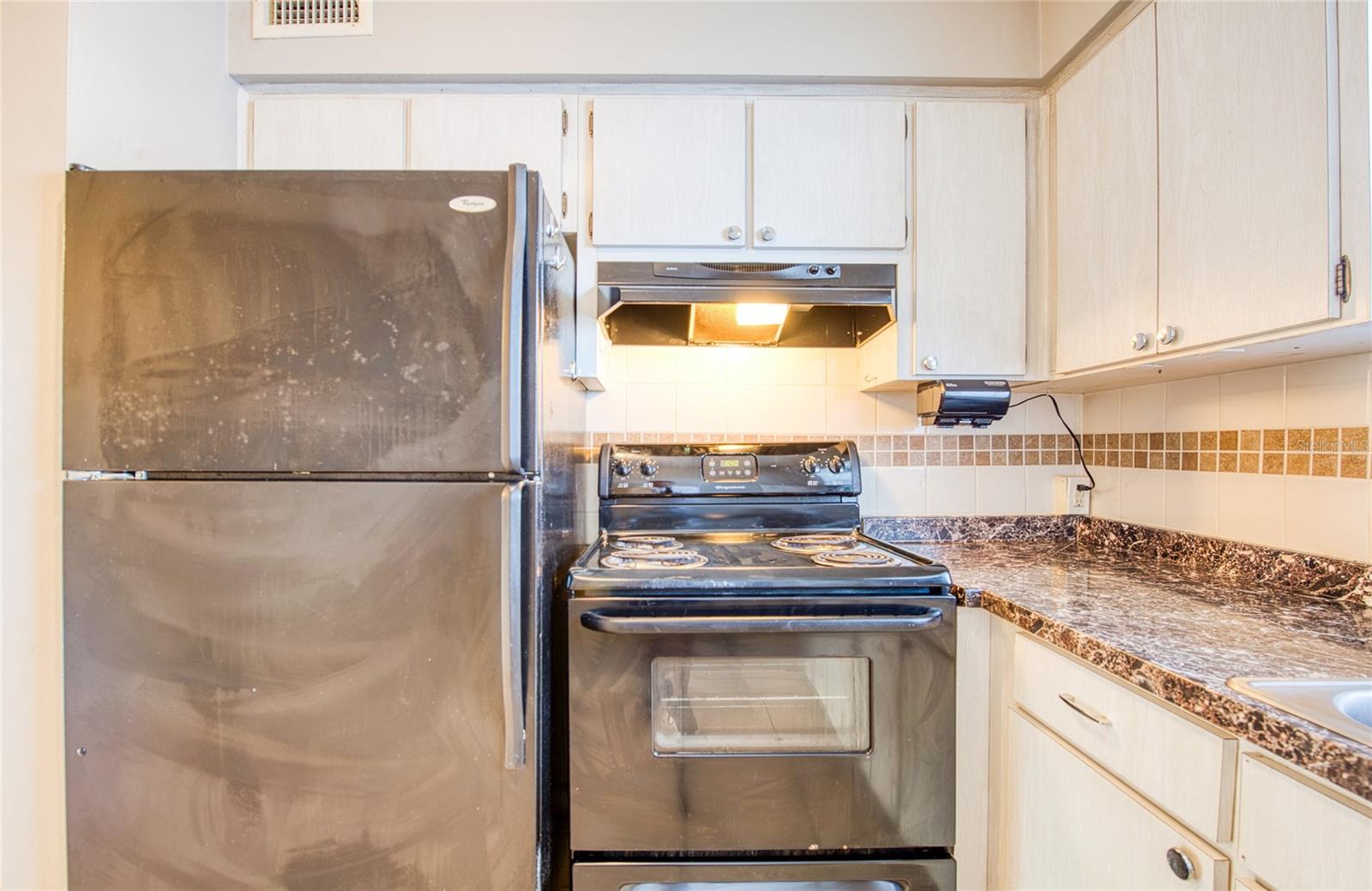 13940 ANONA HEIGHTS DR #6 — photo 18