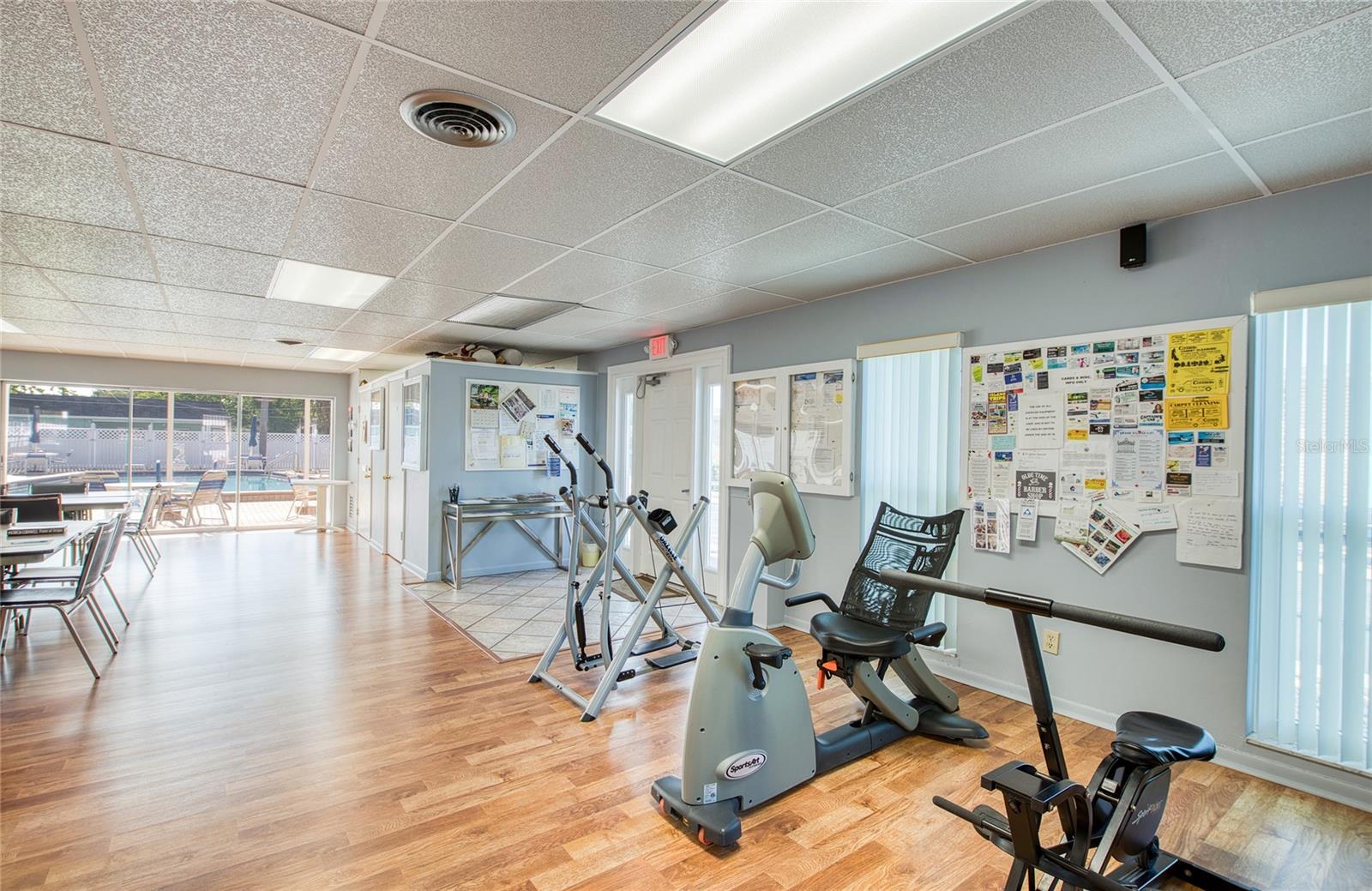 13940 ANONA HEIGHTS DR #6 — photo 32