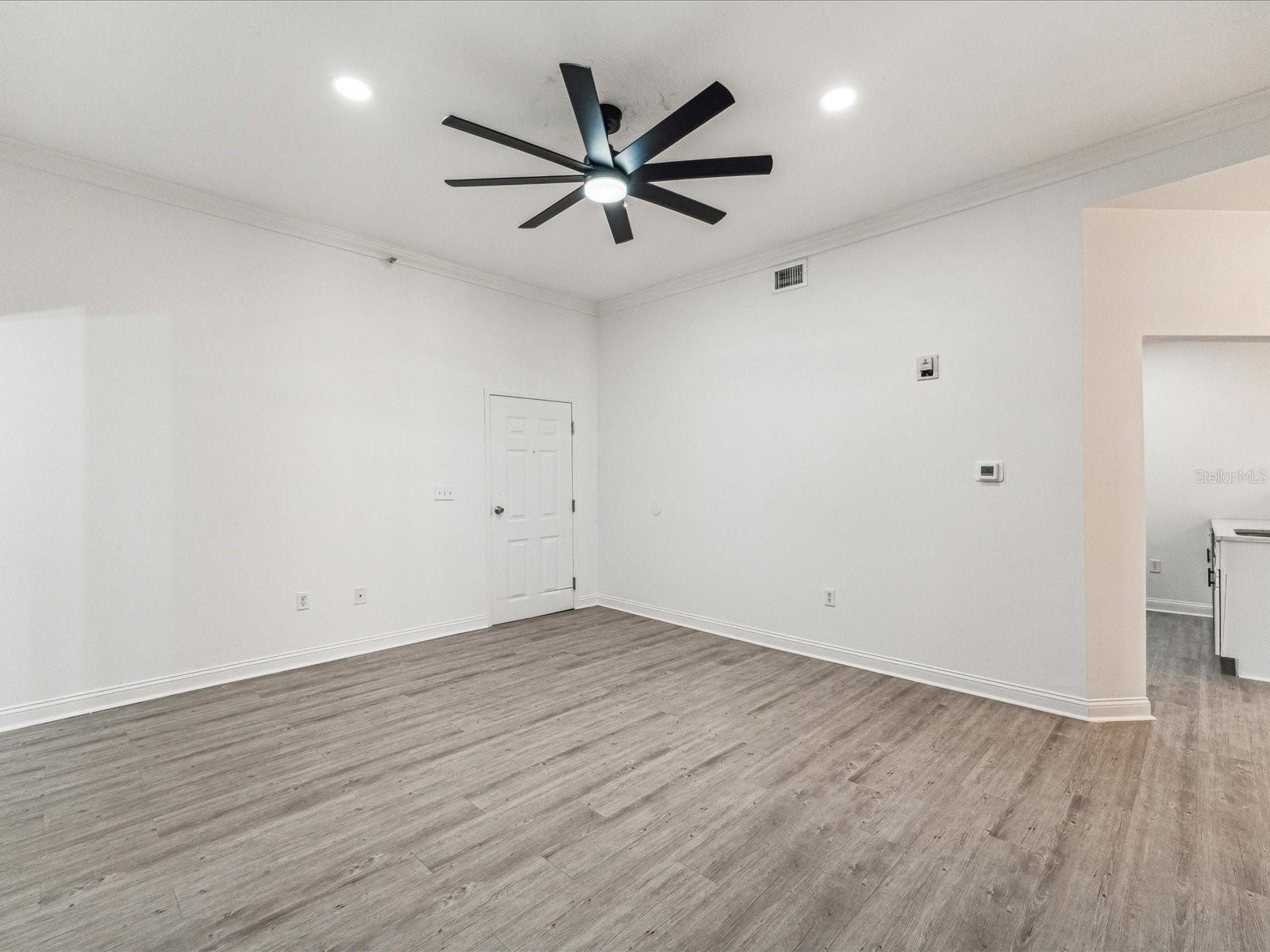 215 CENTRAL AVE #3F — photo 4