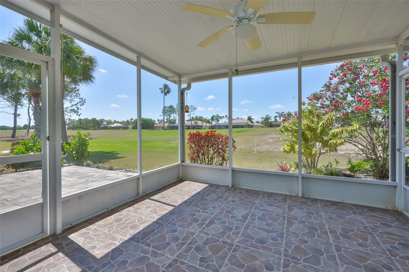 448 NOBLE FAIRE DR — photo 28