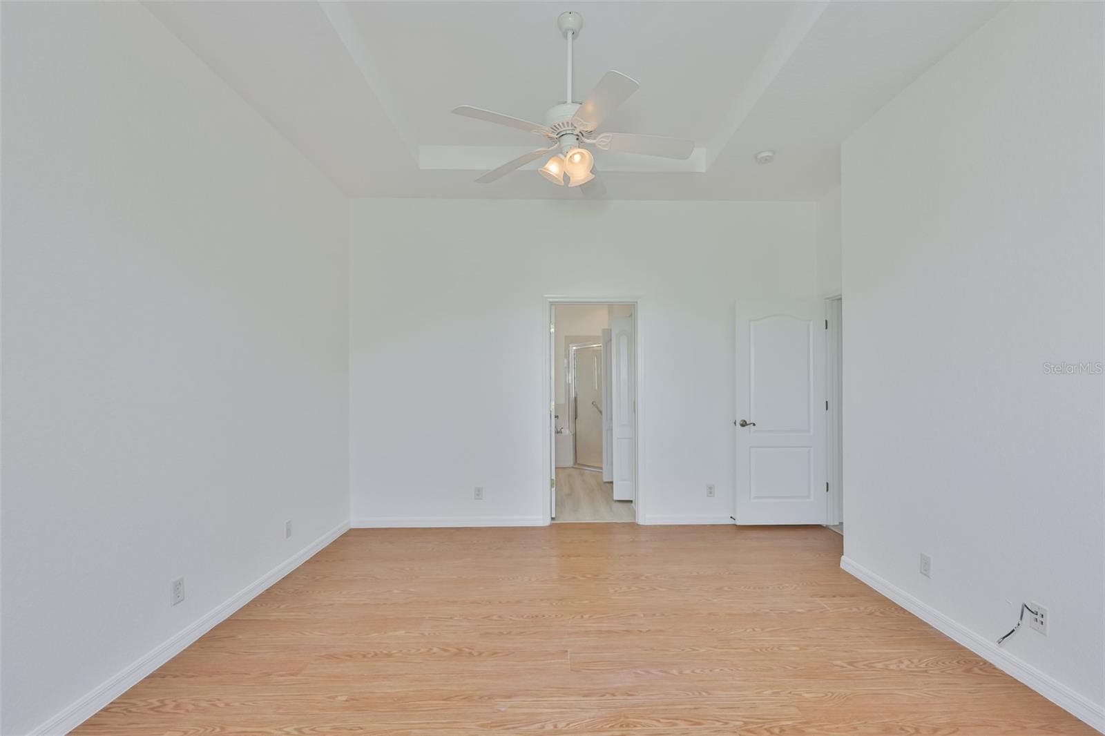 448 NOBLE FAIRE DR — photo 16