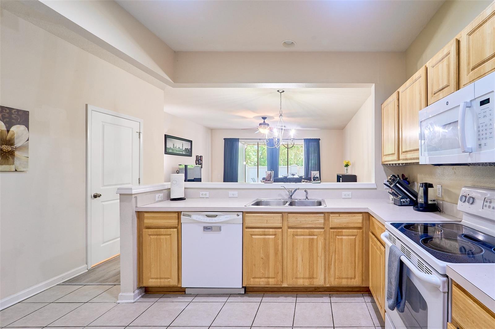5014 POND RIDGE RD — photo 10