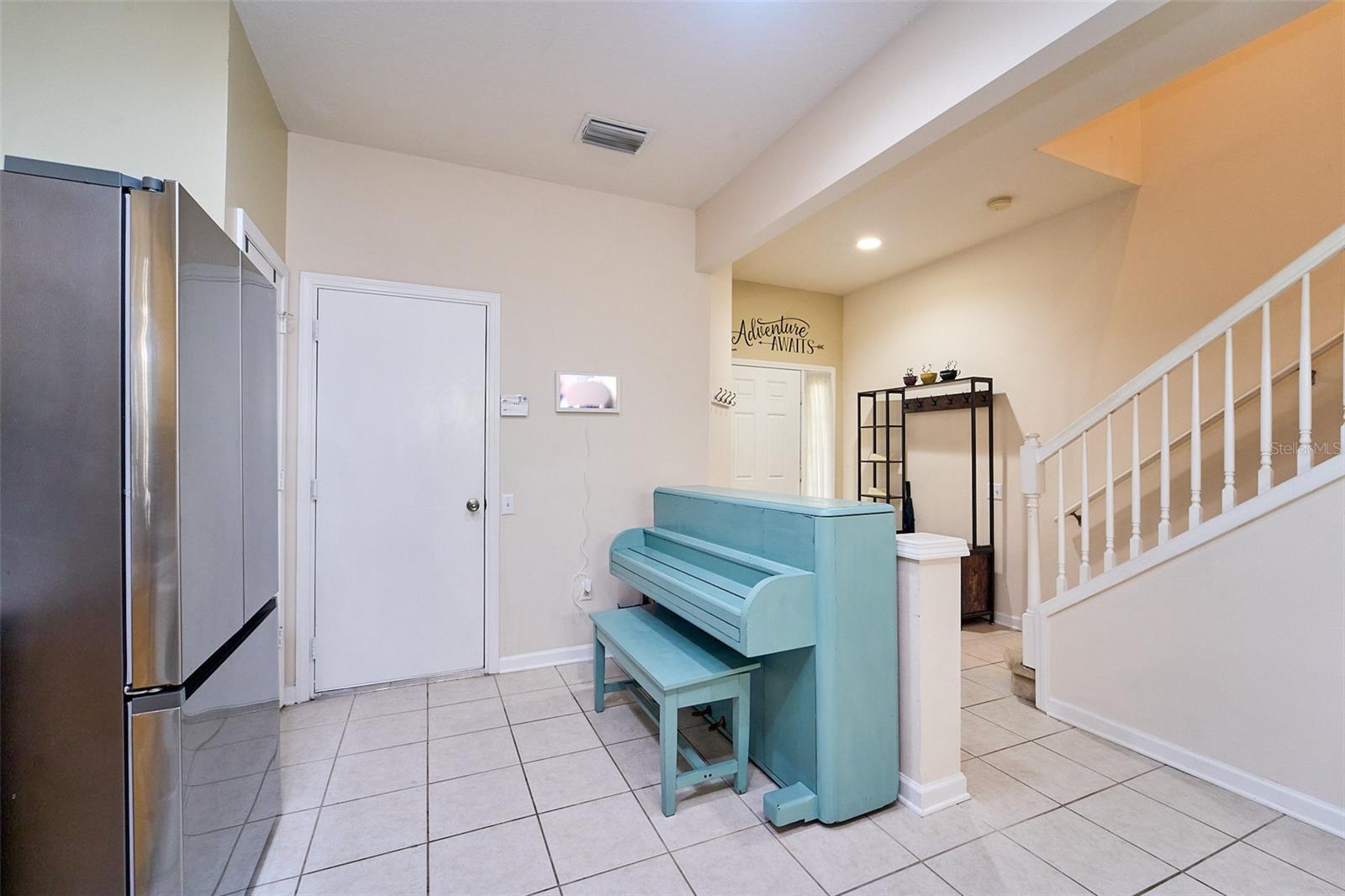 5014 POND RIDGE RD — photo 9