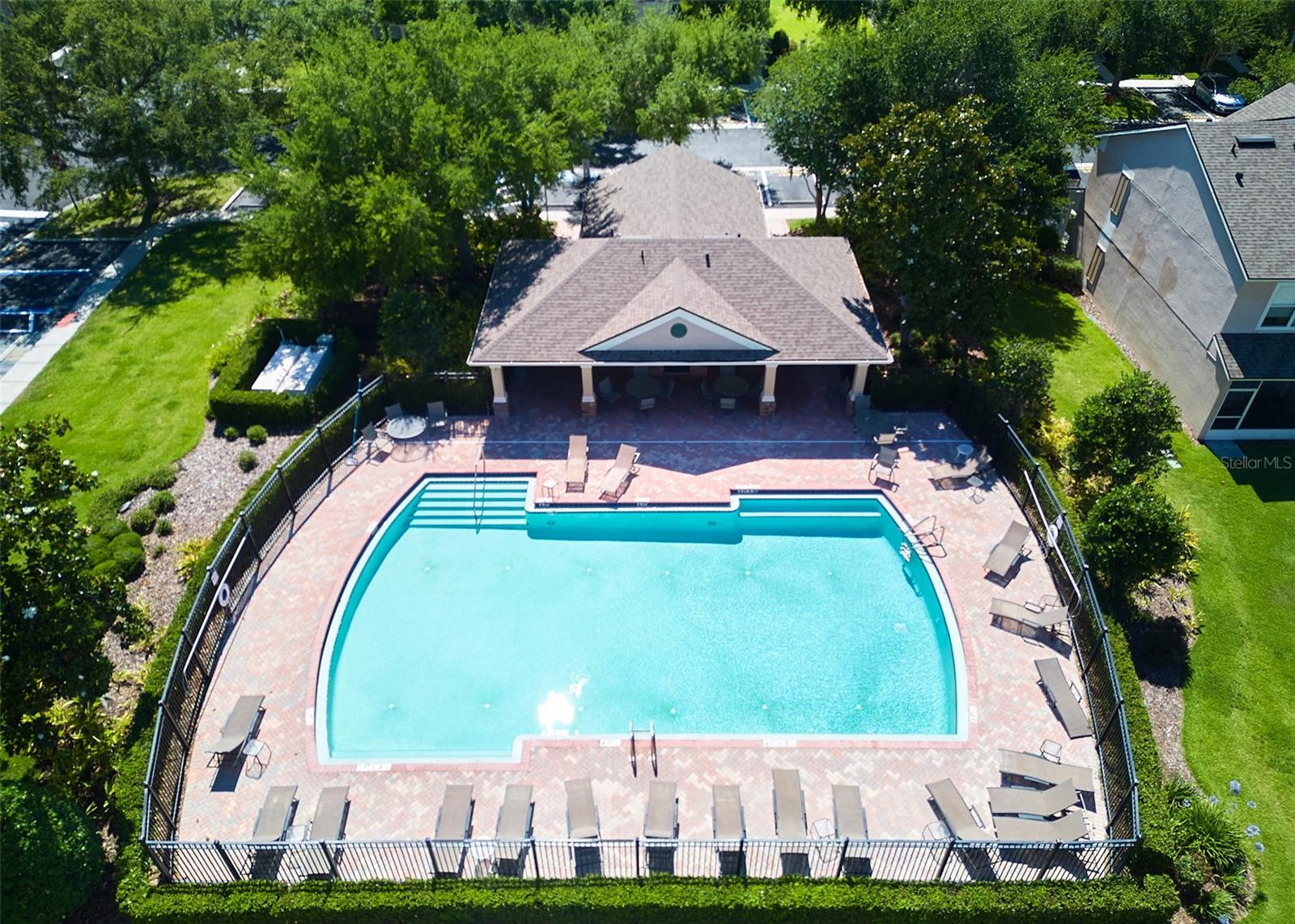 5014 POND RIDGE RD — photo 38