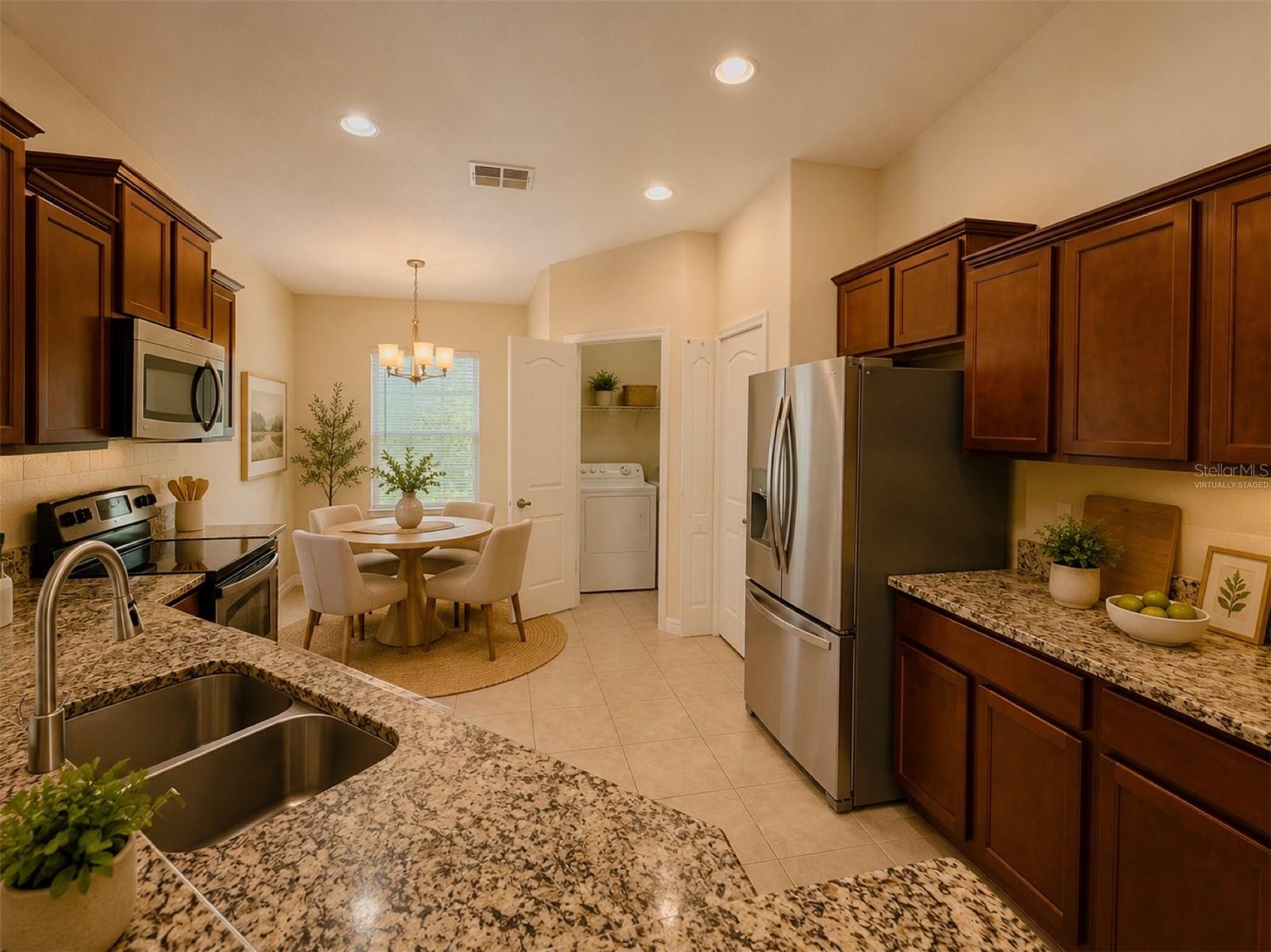 13181 ROYAL PINES AVE — photo 17