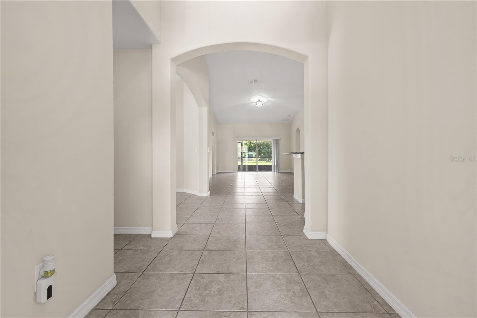 13181 ROYAL PINES AVE — photo 3