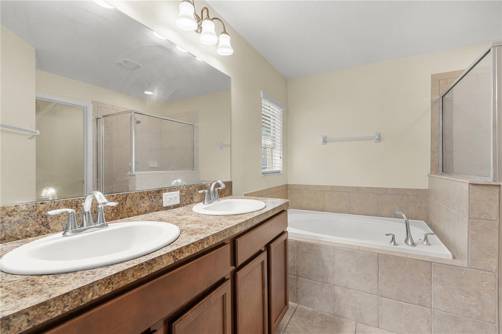 13181 ROYAL PINES AVE — photo 34