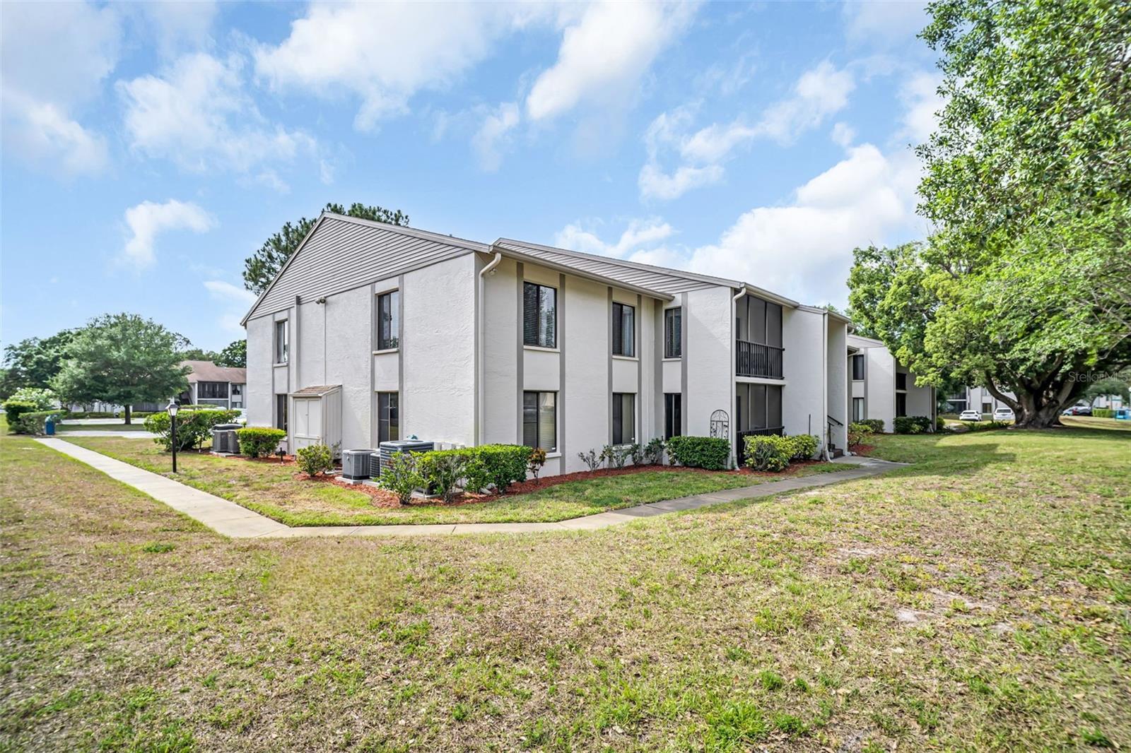 2642 PINE RIDGE WAY S #G2 — photo 2