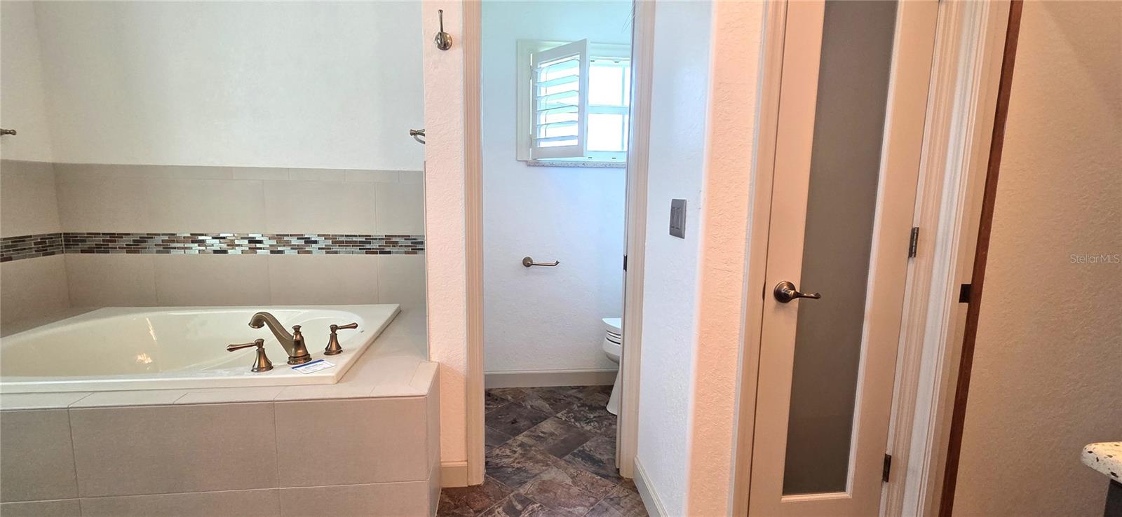3904 HIDDEN SPRING PL — photo 27