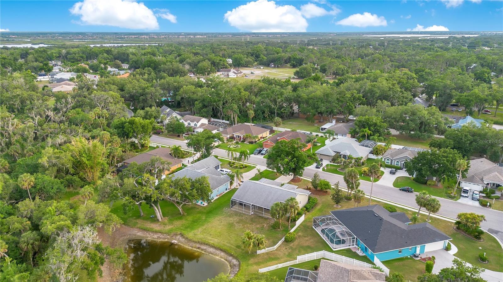 3404 RIVER WOODS DR — photo 35