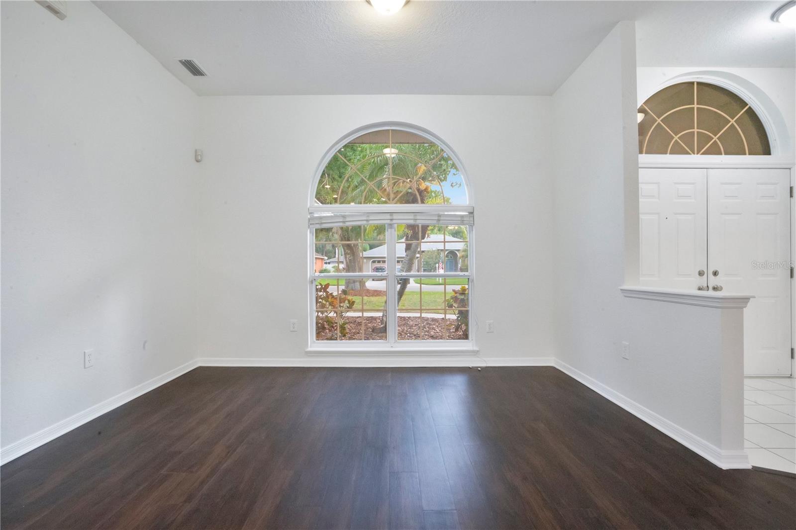 3404 RIVER WOODS DR — photo 4