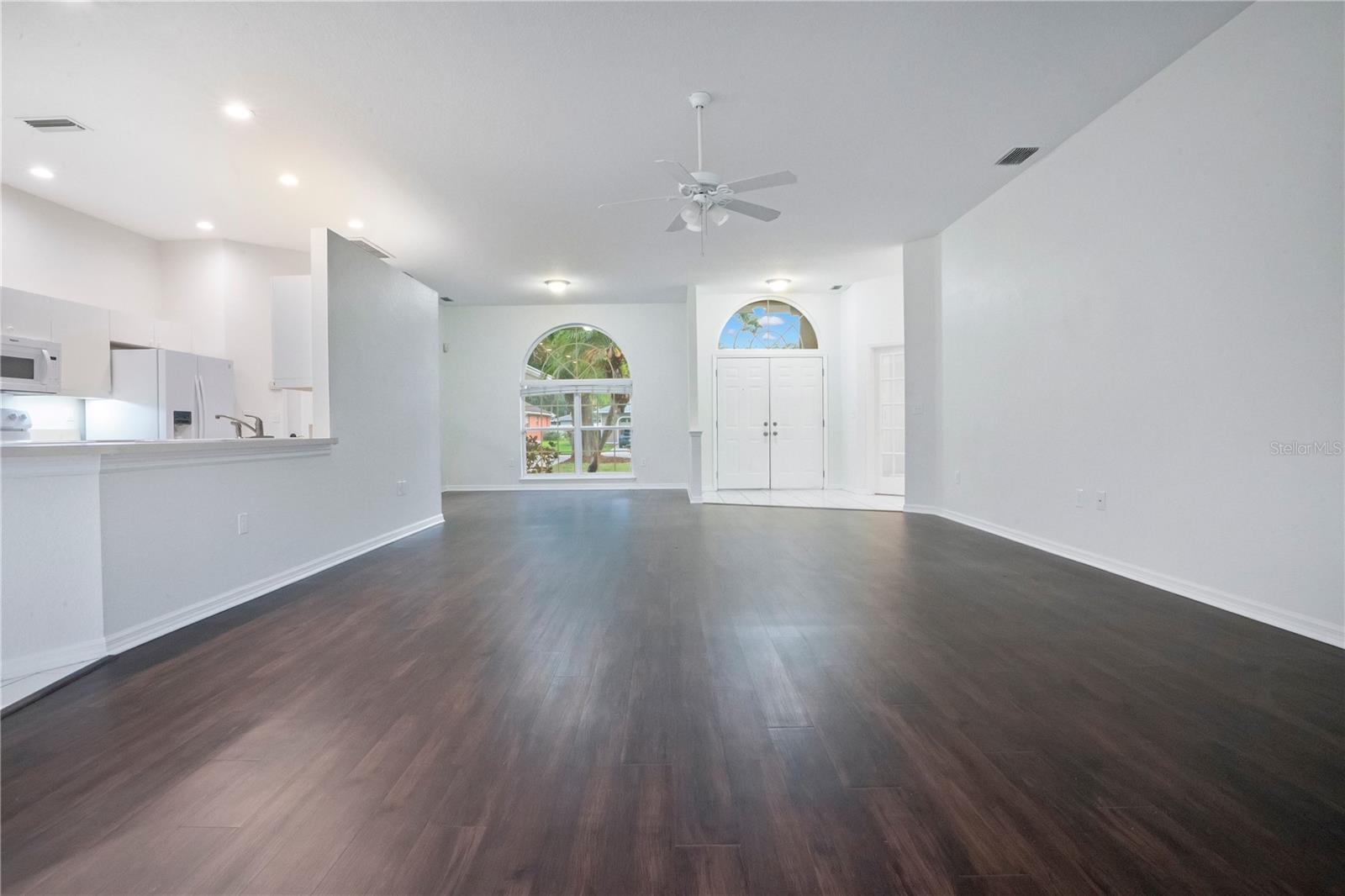 3404 RIVER WOODS DR — photo 9