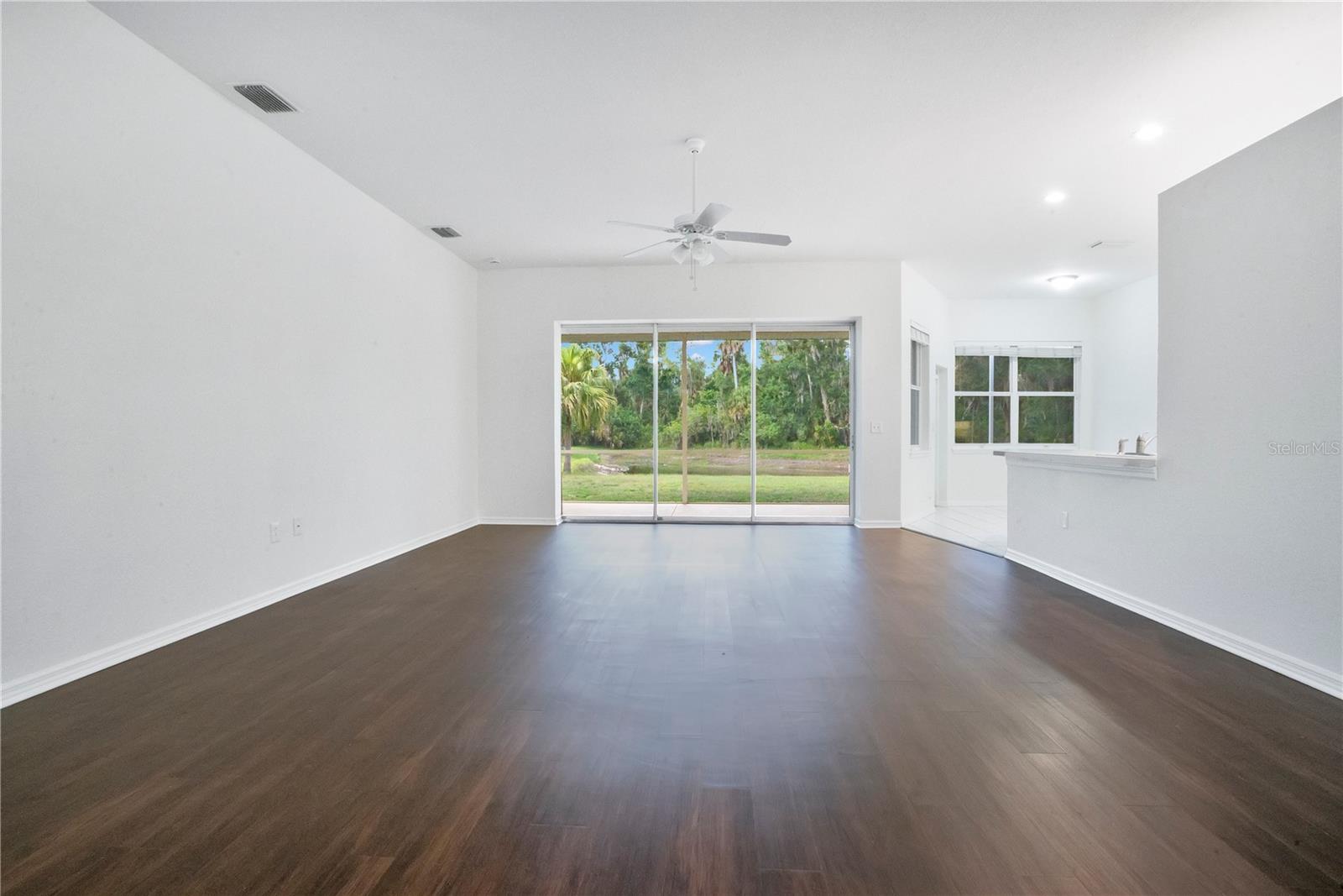 3404 RIVER WOODS DR — photo 8