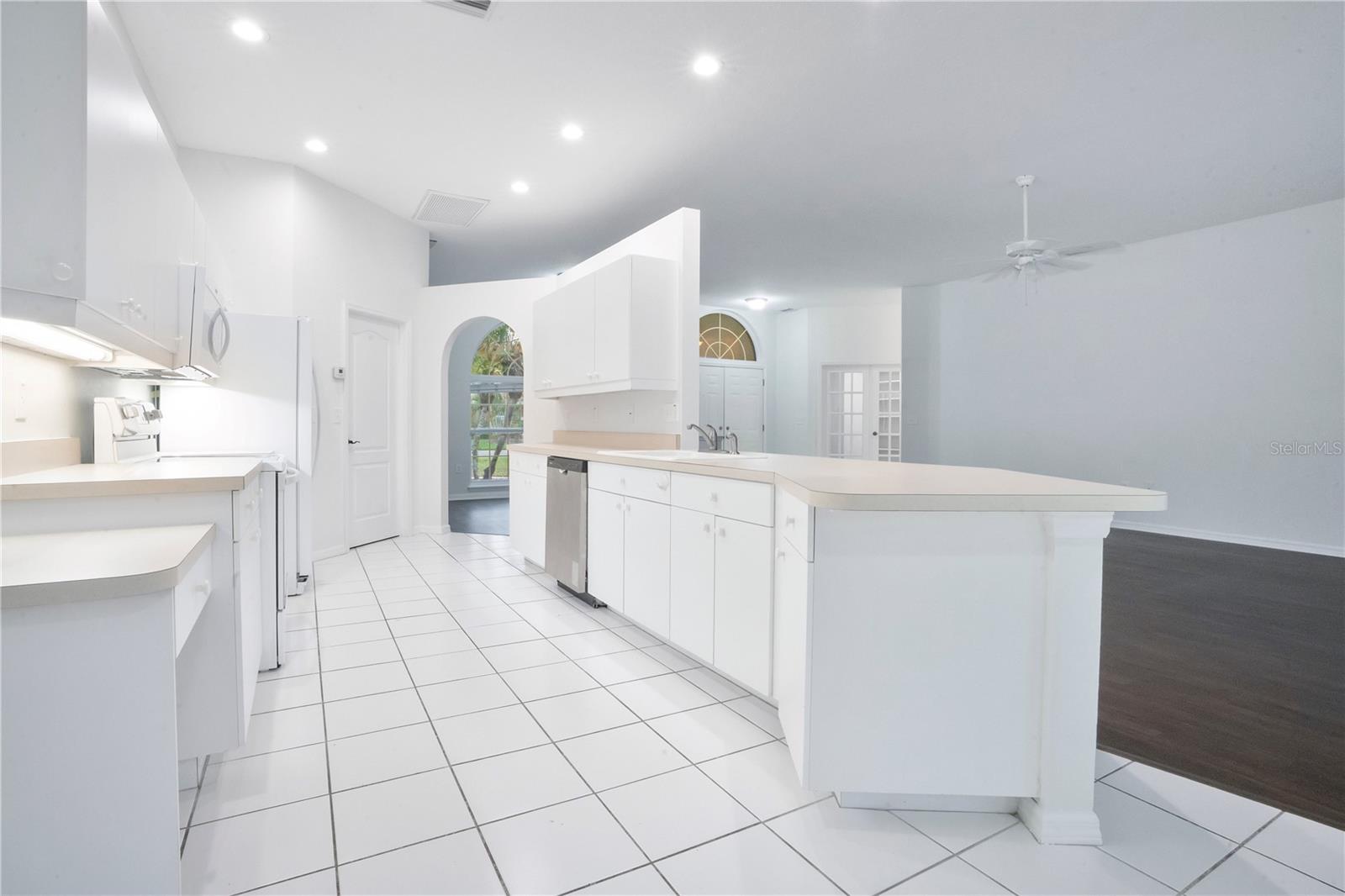 3404 RIVER WOODS DR — photo 14