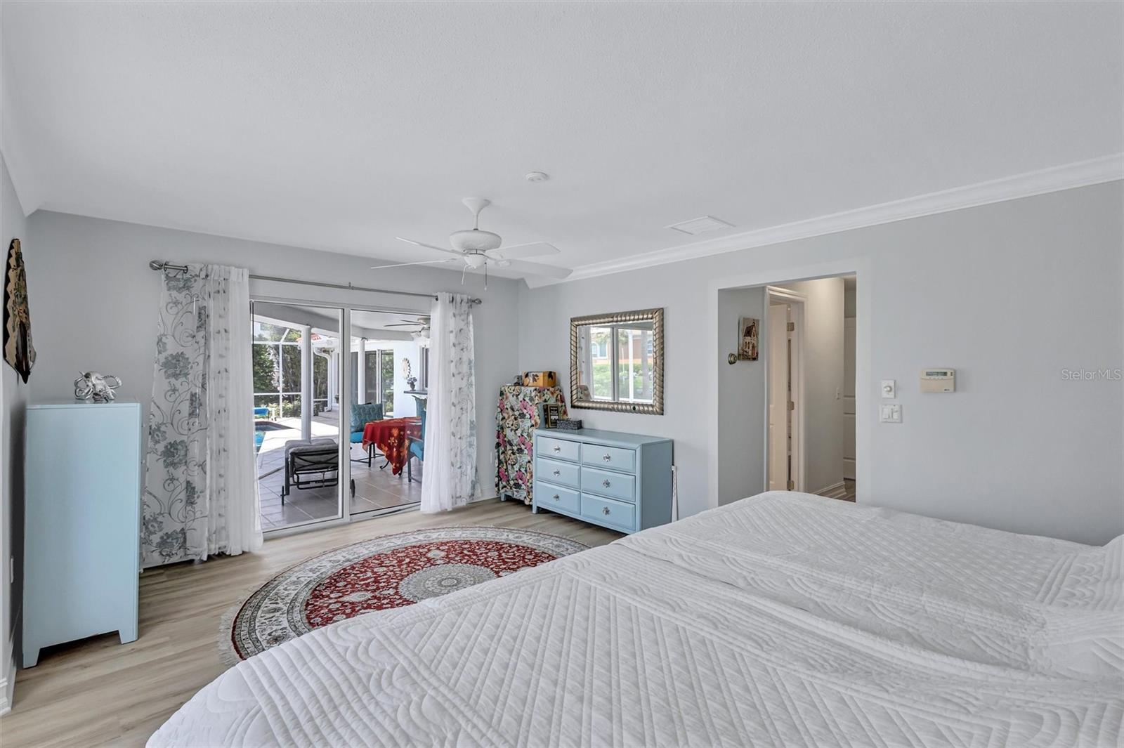 617 ROUNTREE DR — photo 23