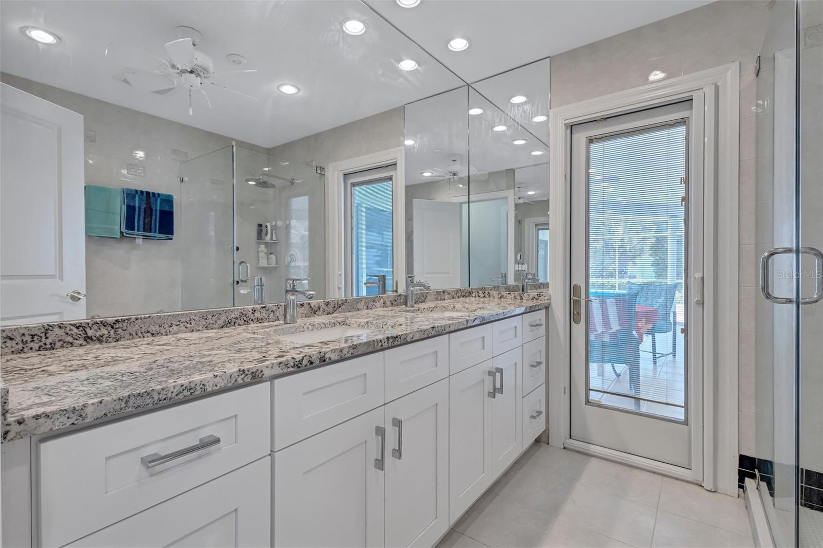617 ROUNTREE DR — photo 19