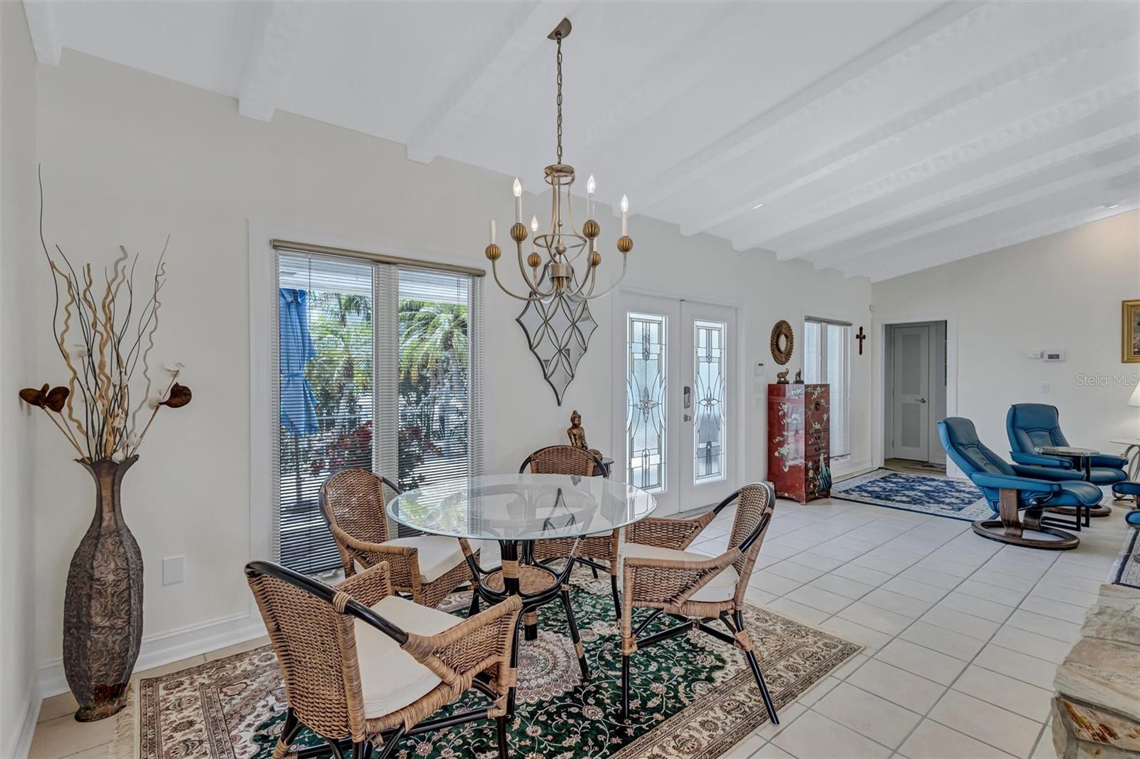 617 ROUNTREE DR — photo 13