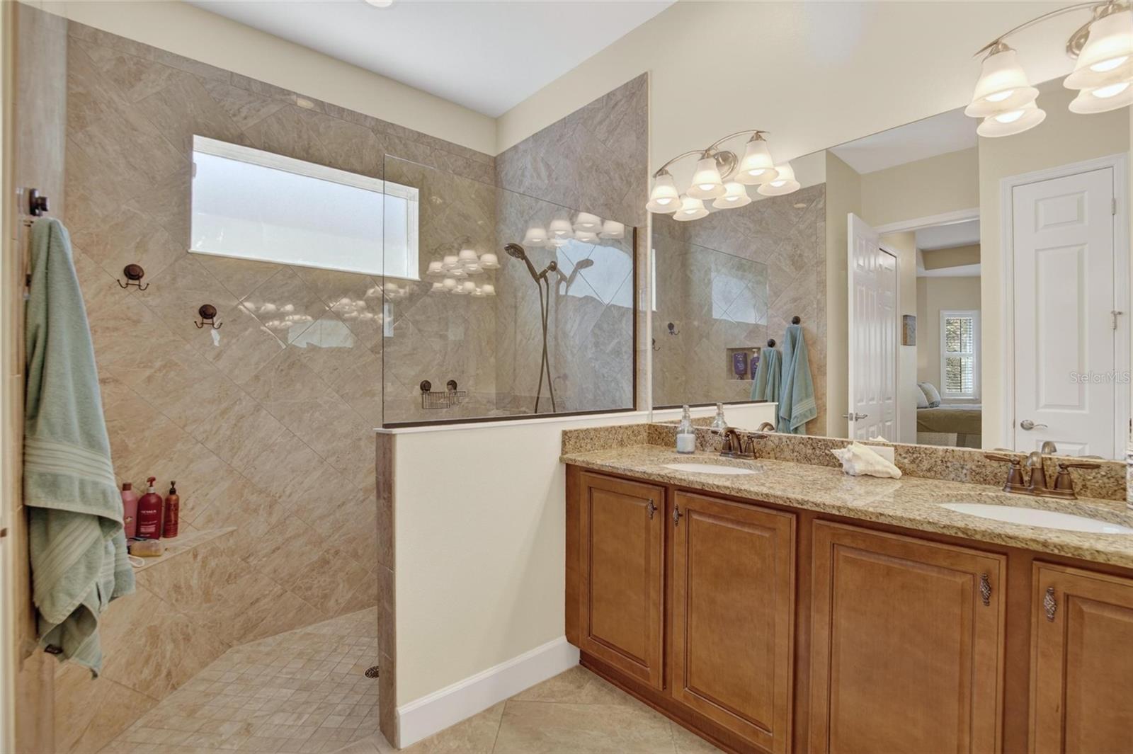 1525 EMERALD DUNES DR — photo 29