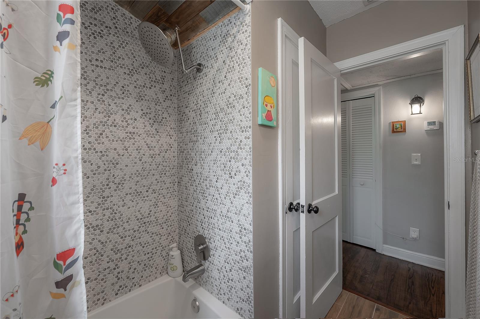 912 CORNELIUS AVE — photo 35