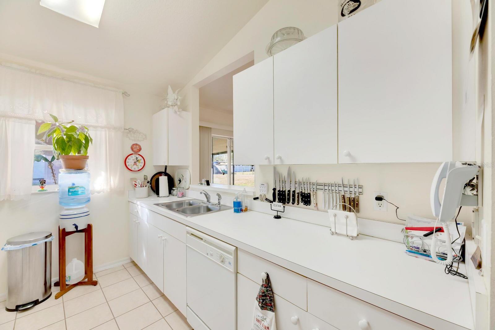 5201 PLESS RD — photo 7